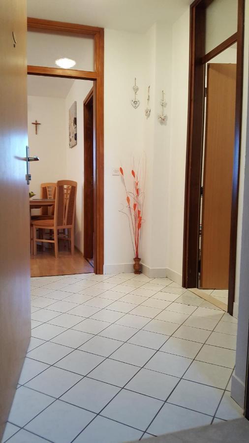 Apartman Modro Jezero Imotski Exterior photo
