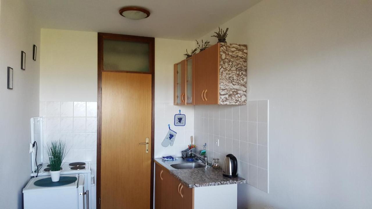 Apartman Modro Jezero Imotski Exterior photo